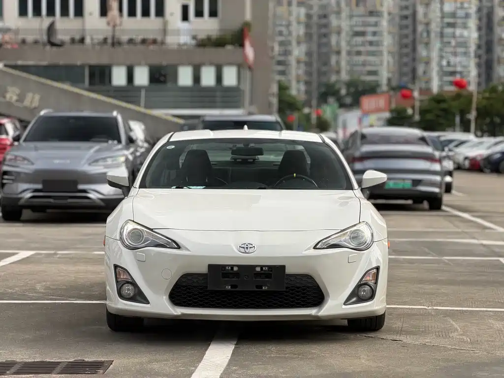 Toyota 86 — миниатюра 2