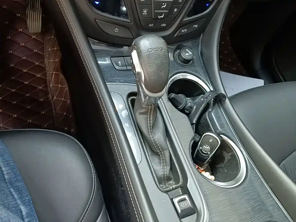 Buick Envision Plus — миниатюра 14