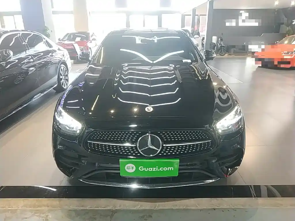 Mercedes-Benz E-Class — миниатюра 3
