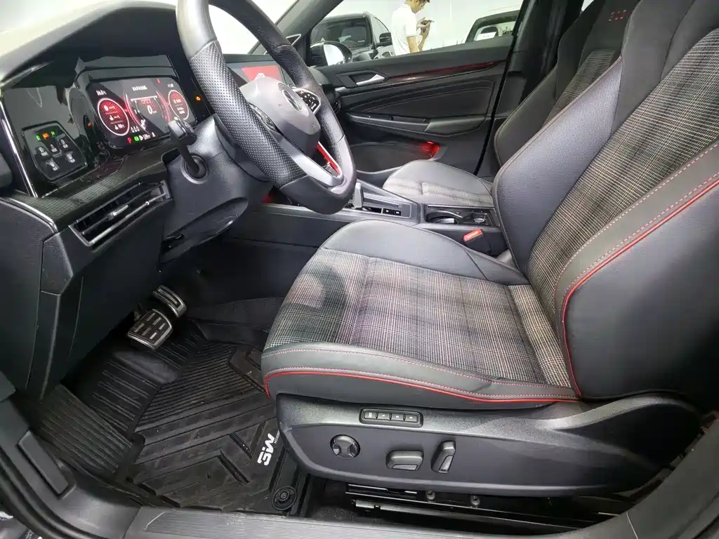 Volkswagen Golf GTI GTI 2021 380TSI DSG GTI