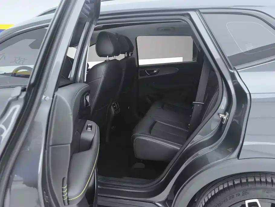 Roewe RX5 — миниатюра 11