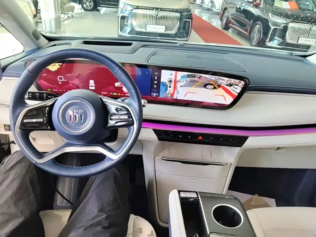 Buick GL8 Hybrid — миниатюра 10
