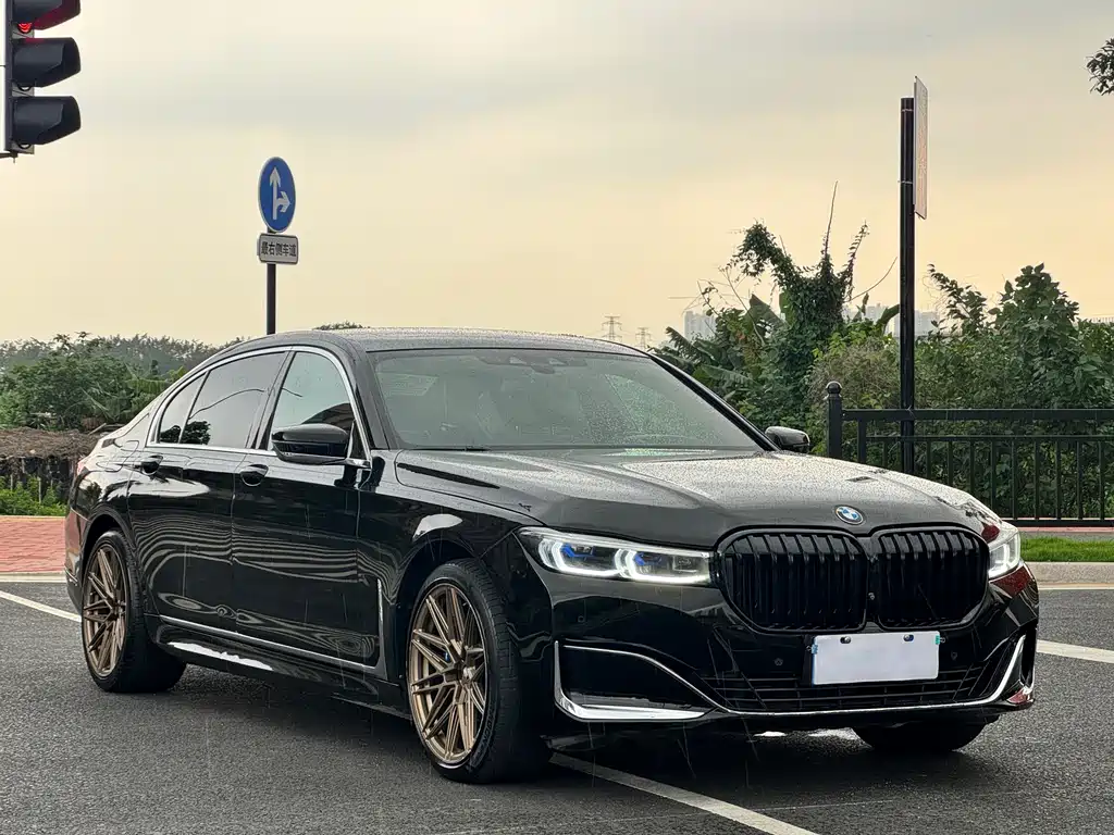 BMW 7 Series 7 2018 740Li xDrive Premium M Sport