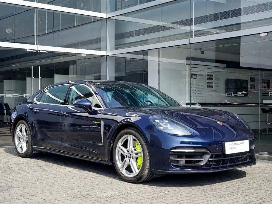PORSCHE PANAMERA NEW ENERGY