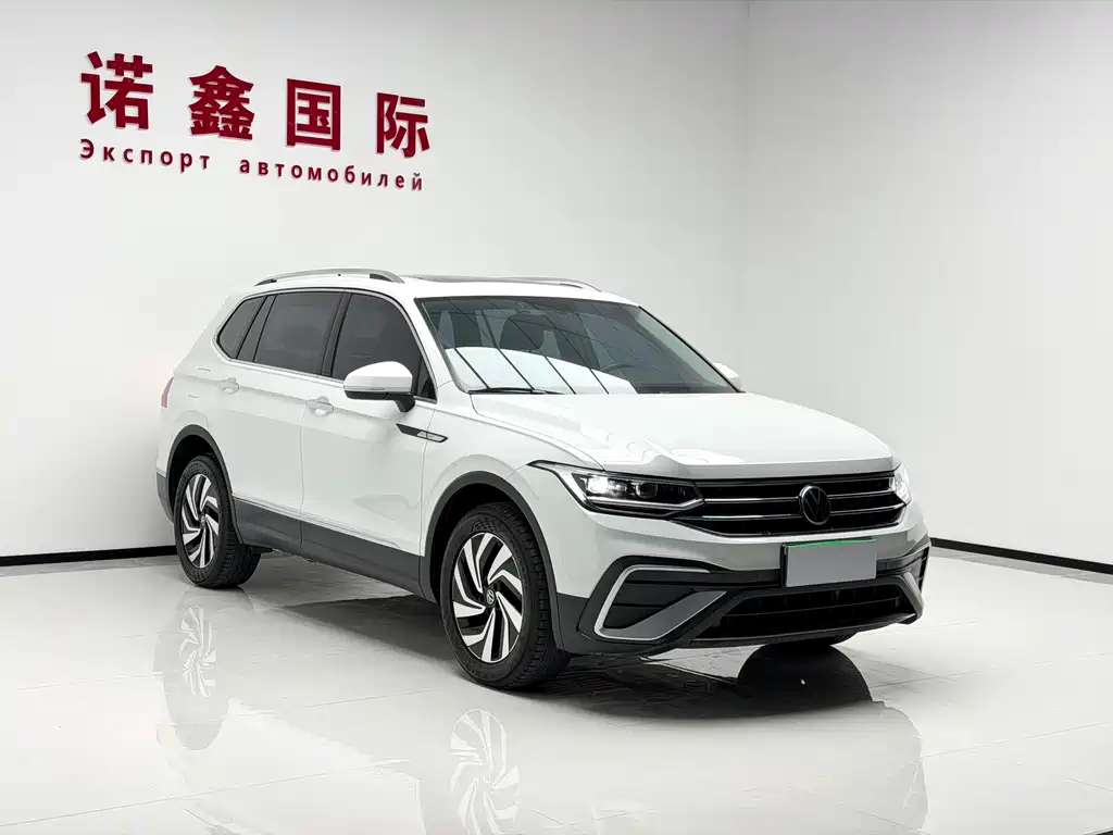 Volkswagen Tiguan L — миниатюра 3