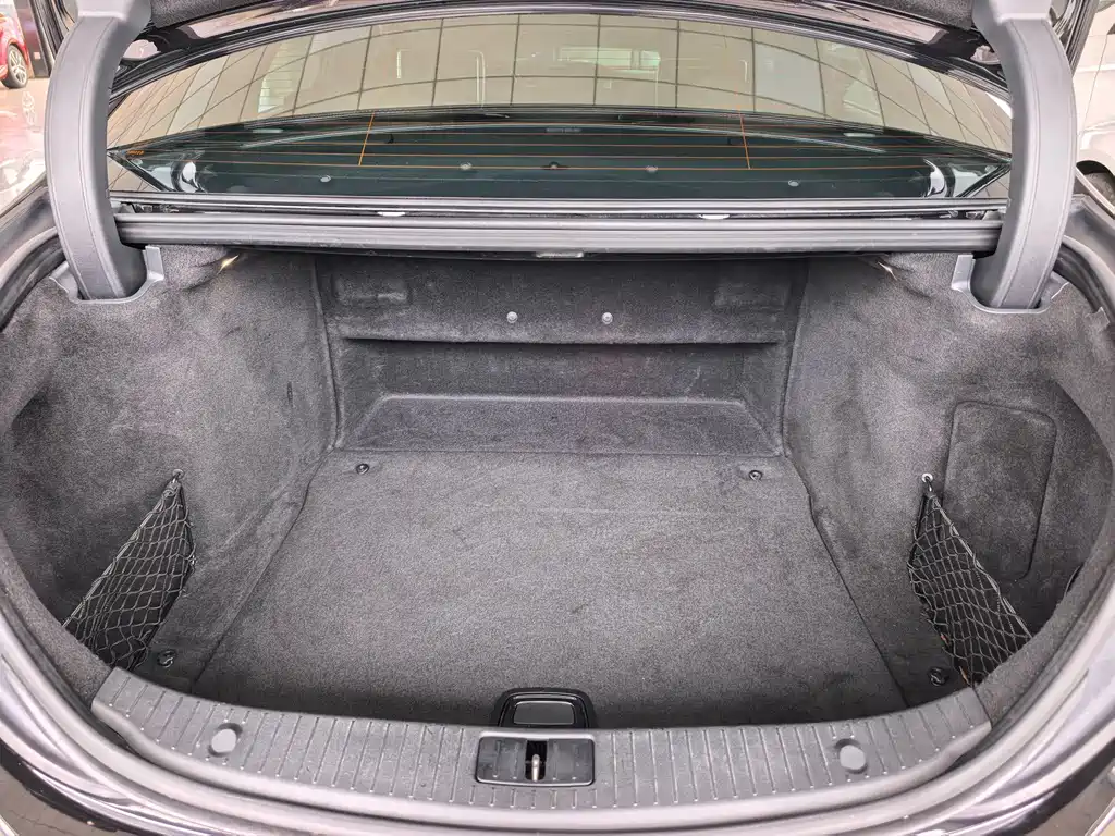 Mercedes-Benz S-Class — миниатюра 15