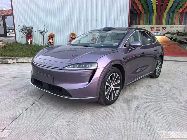 AITO WISDOM WORLD R7 2024