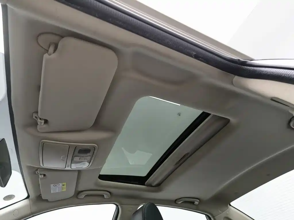 Changan Eado DT — миниатюра 14