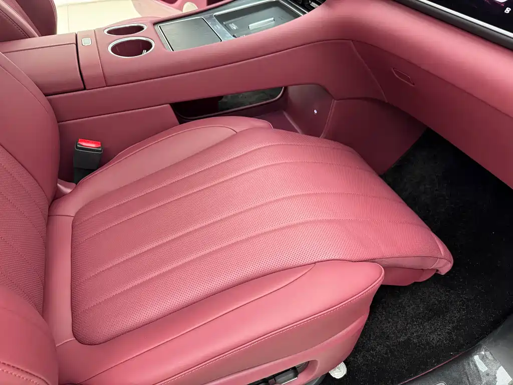 AITO ASK THE WORLD M7