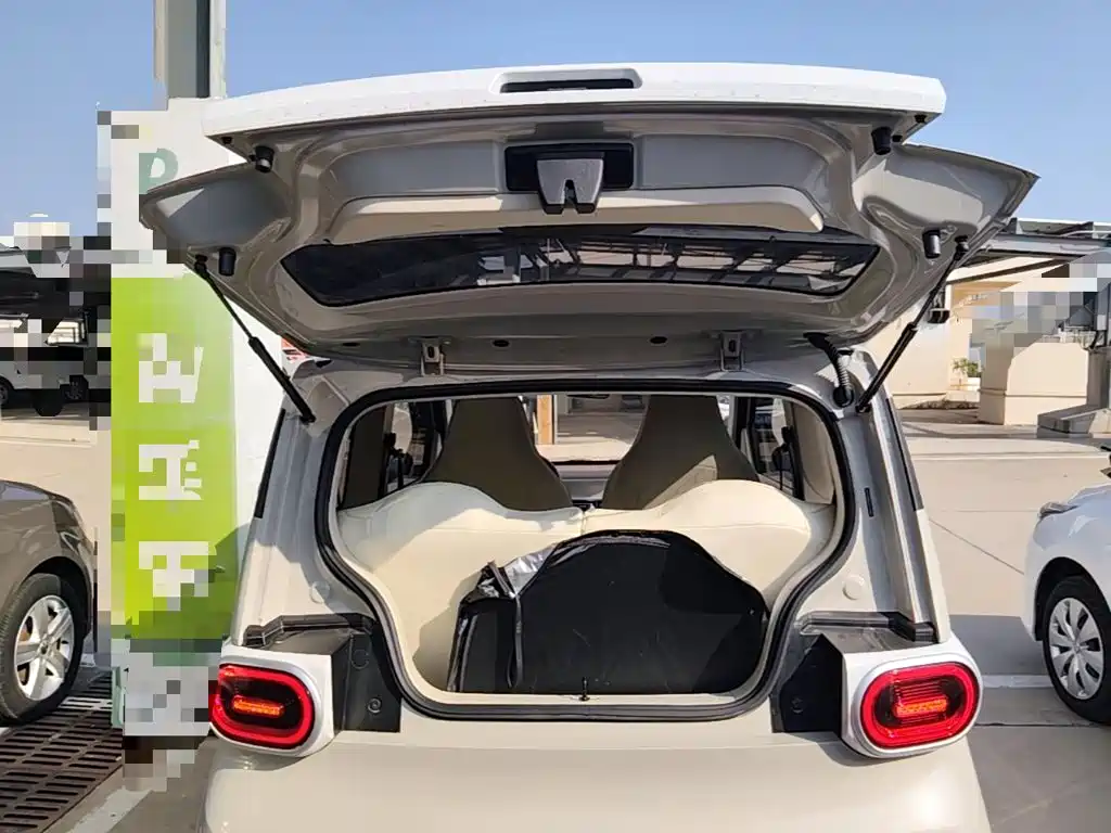 Wuling MINIEV — миниатюра 19