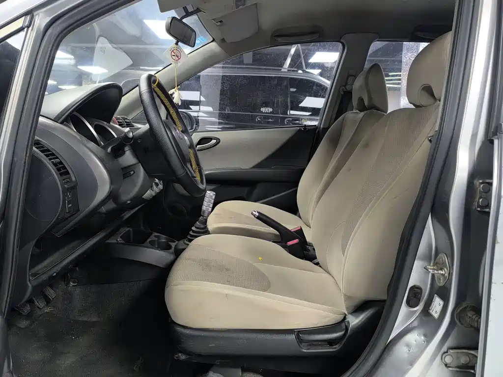 Honda Fit — миниатюра 5