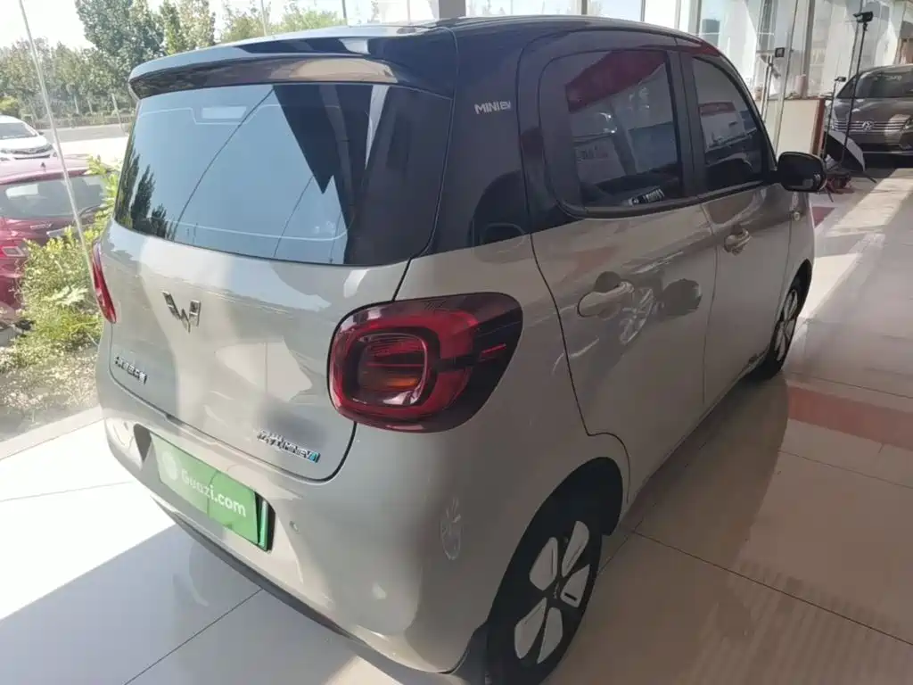 Wuling MINIEV — миниатюра 7