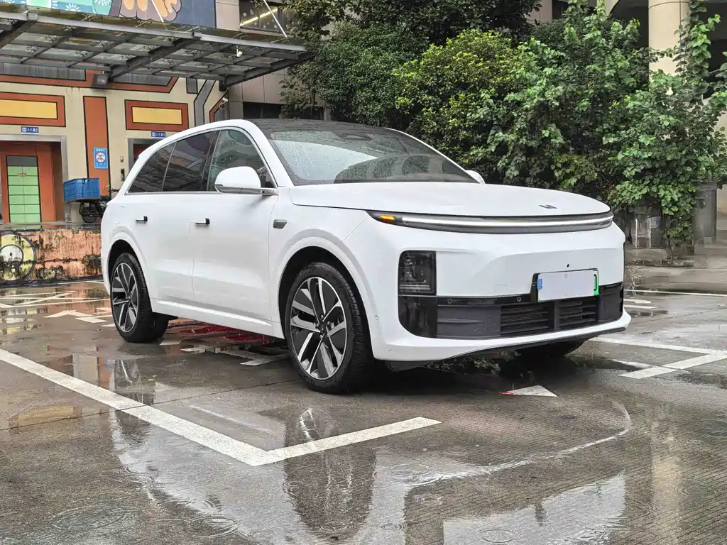 Li Auto IDEAL L6