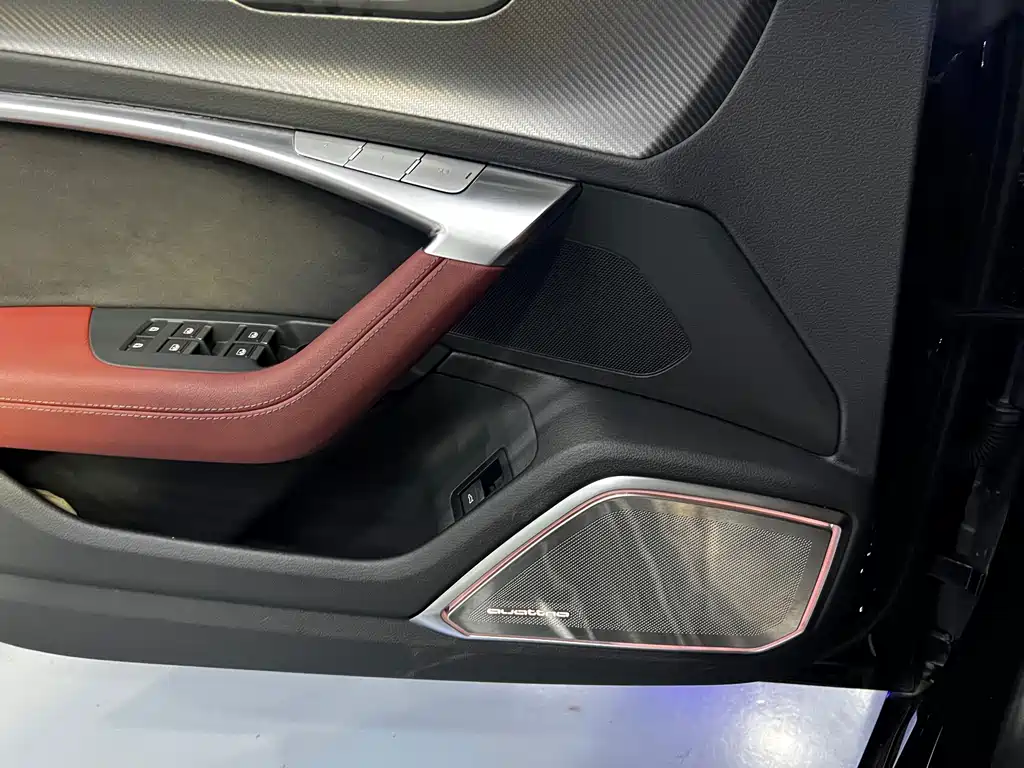 Audi A7L — миниатюра 5