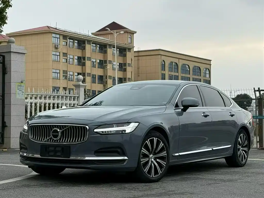 Volvo S90 2021