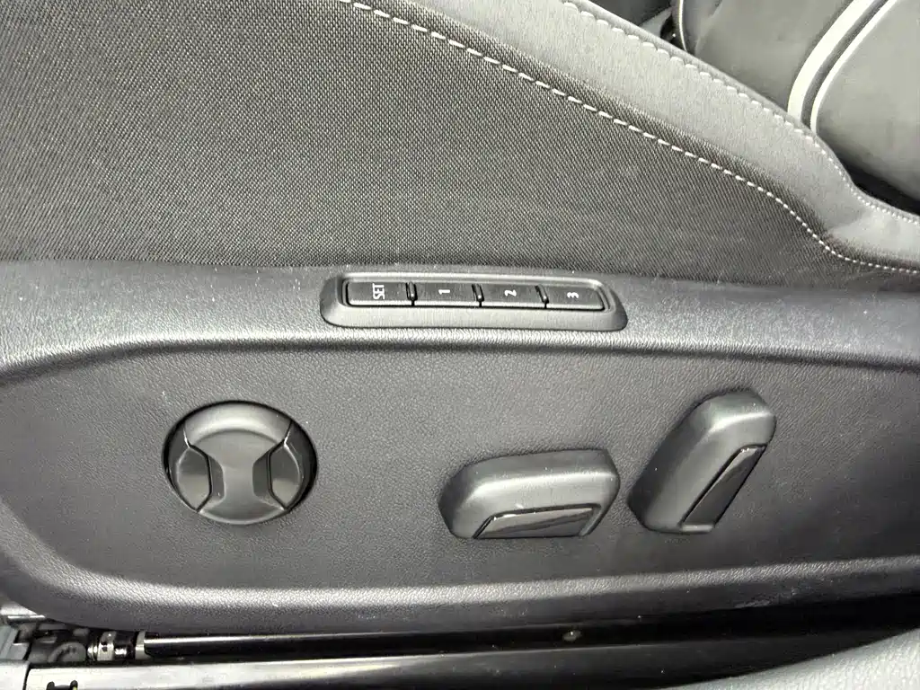 Volkswagen Golf — миниатюра 16