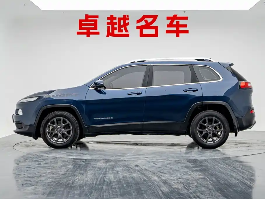 Jeep Cherokee — миниатюра 8