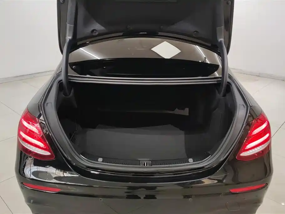 Mercedes-Benz E-Class E 2020 E 260 L Sport 4MATIC