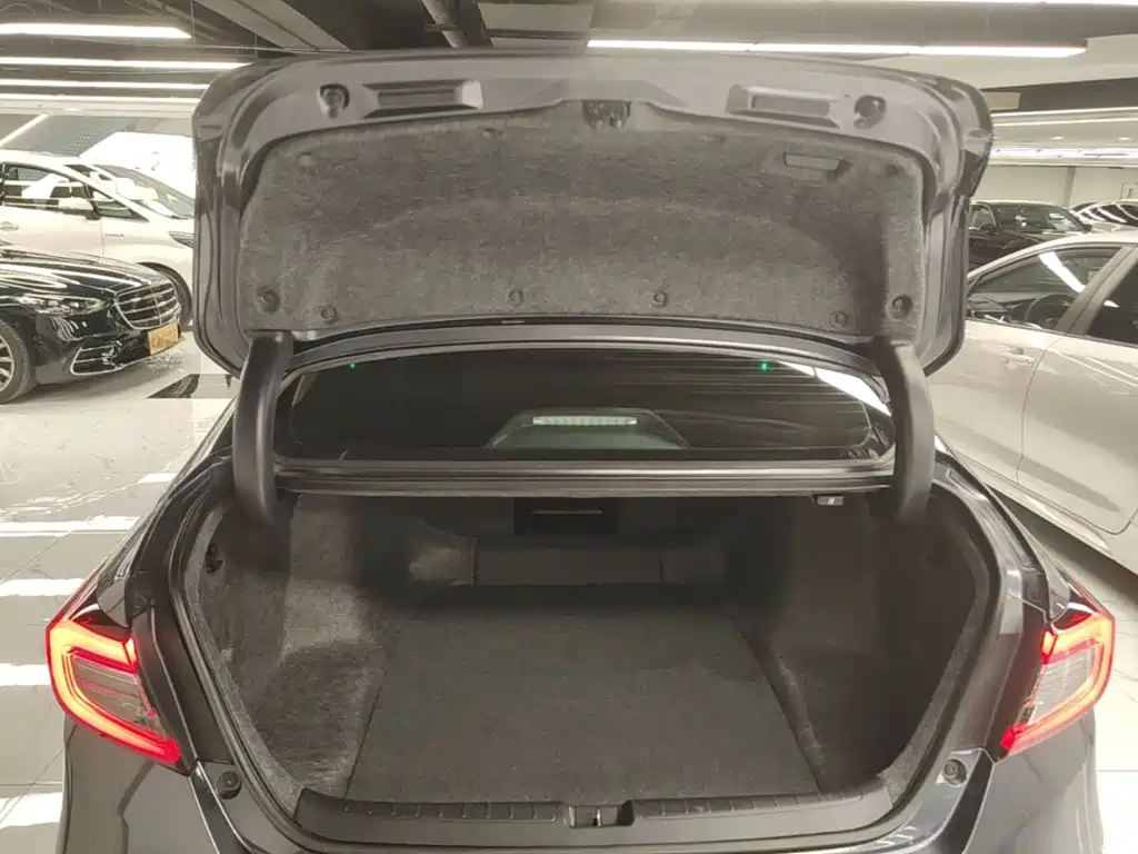Honda Accord — миниатюра 19