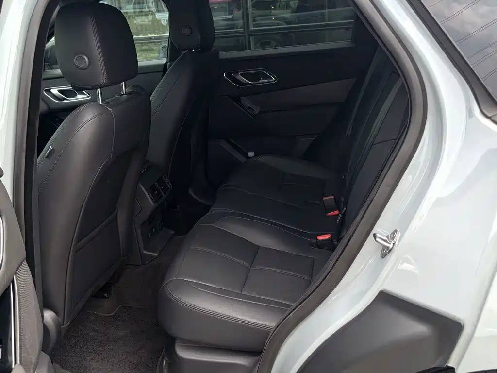 Land Rover Velar — миниатюра 12