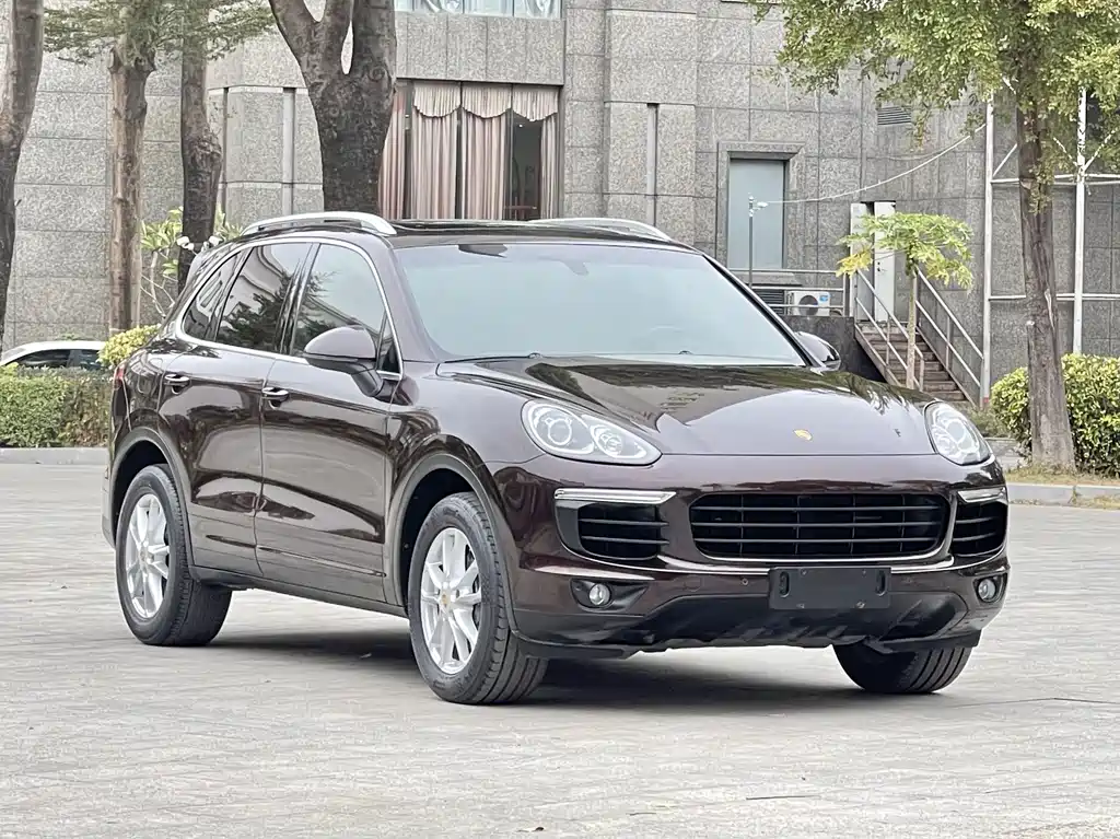 PORSCHE CAYENNE