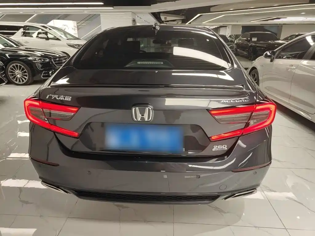 Honda Accord — миниатюра 6