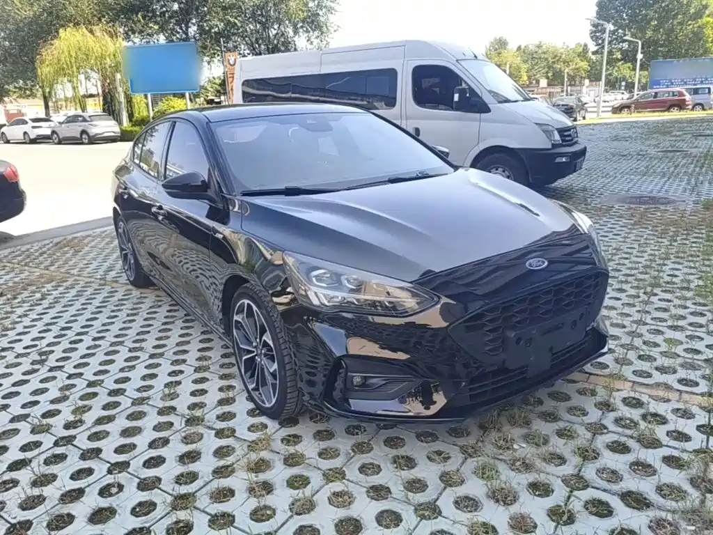 Ford Focus — миниатюра 4