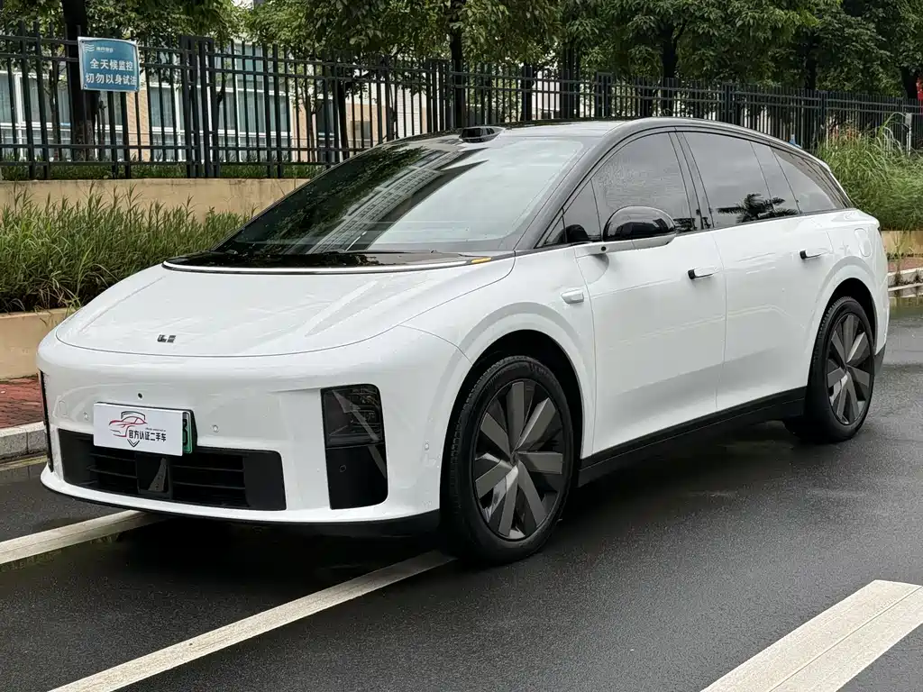 Li Auto Идеальный i6