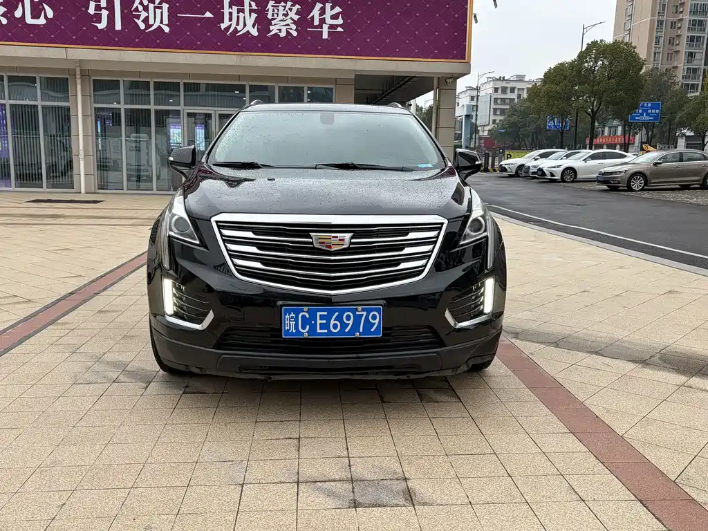 CADILLAC XT5