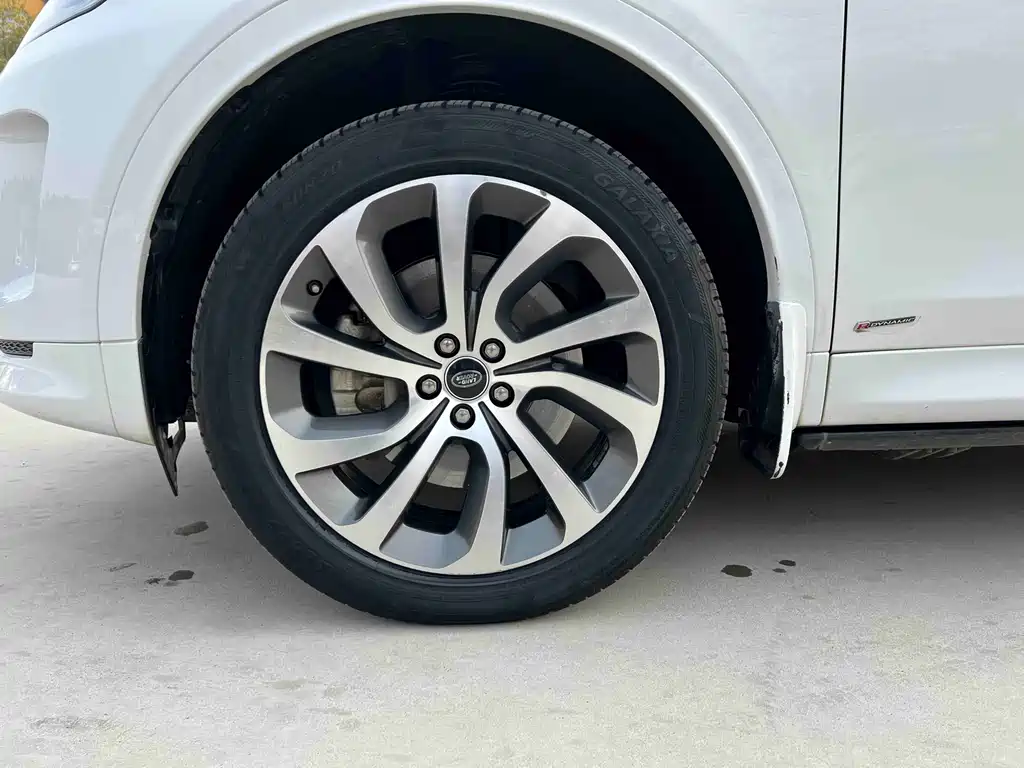 LAND ROVER DISCOVER SPORTS