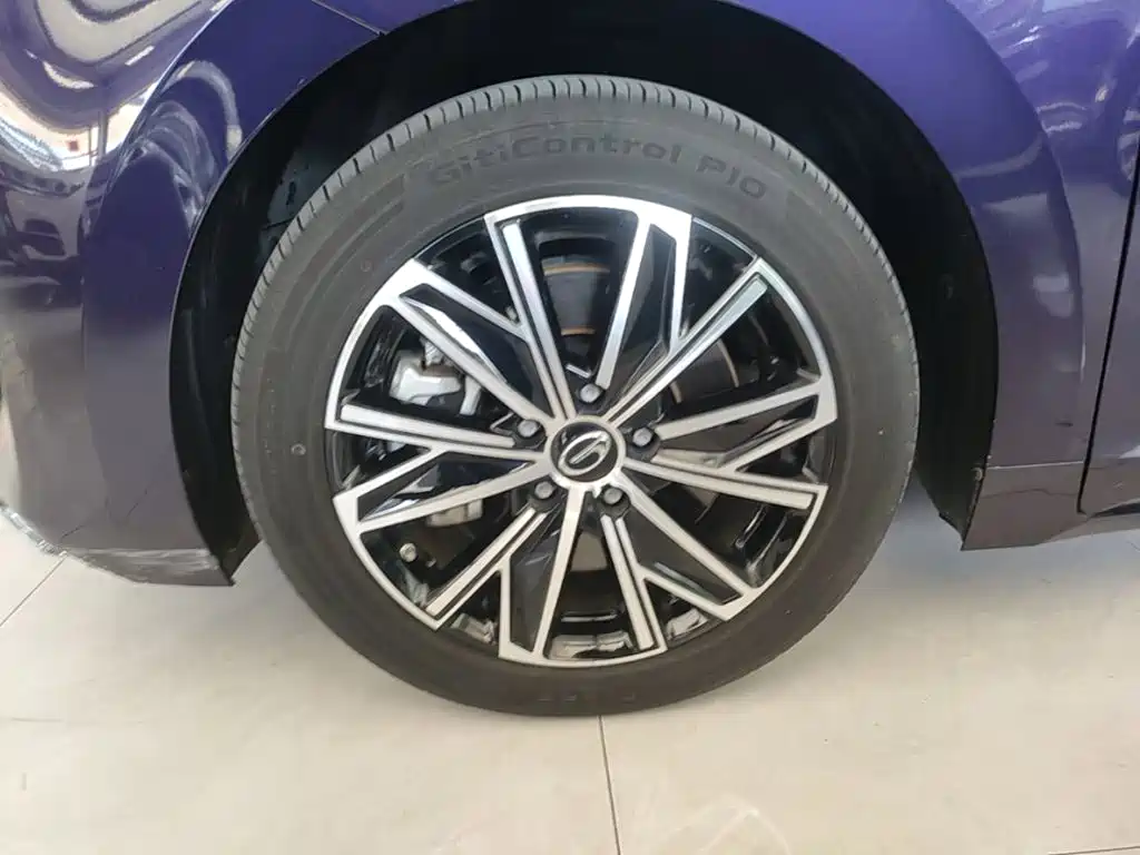 GAC Motor Trumpchi E8 PHEV — миниатюра 23