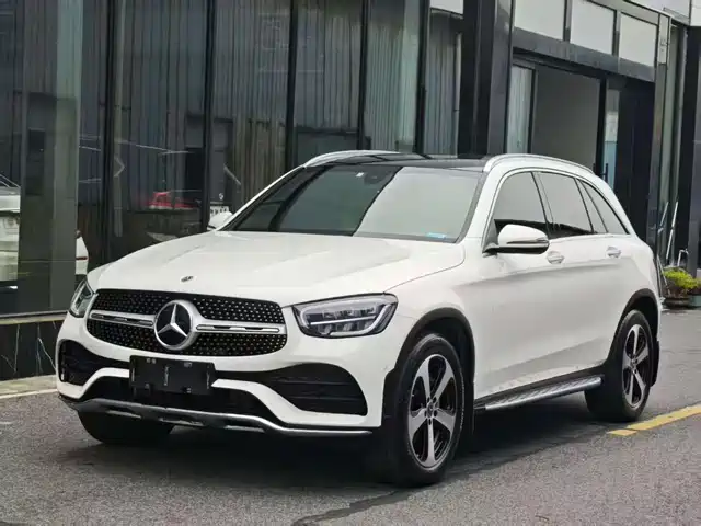MERCEDES-BENZ GLC