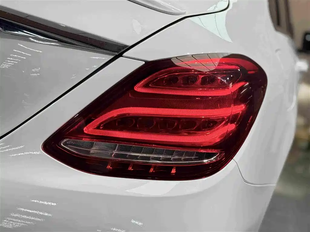 Mercedes-Benz C-Class — миниатюра 20