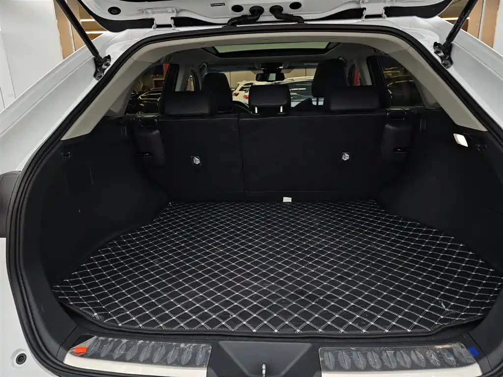 TOYOTA LING FANG HARRIER