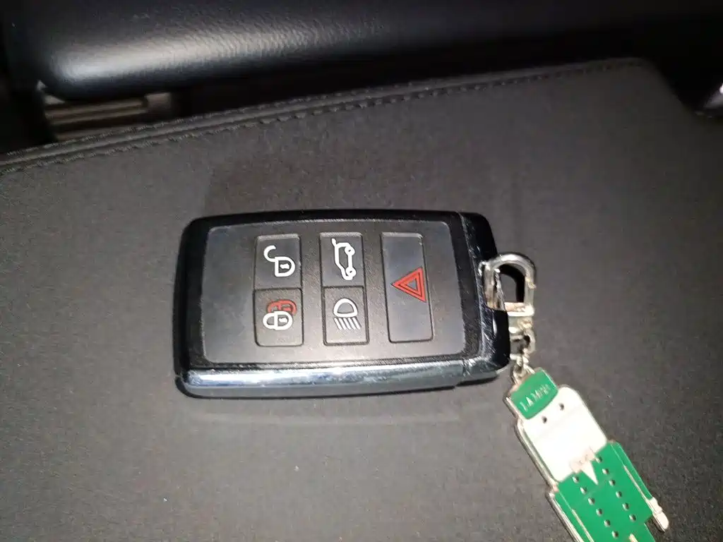 Land Rover Discovery — миниатюра 9