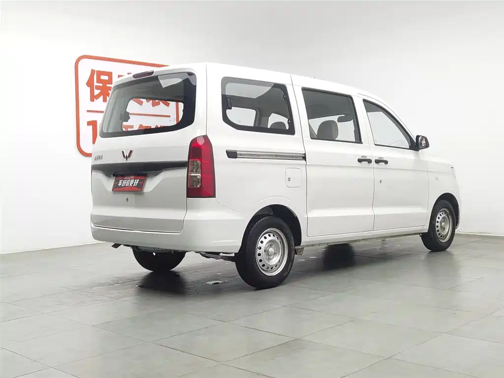 WULING AUTOMOBILE WULING HONGGUANG V