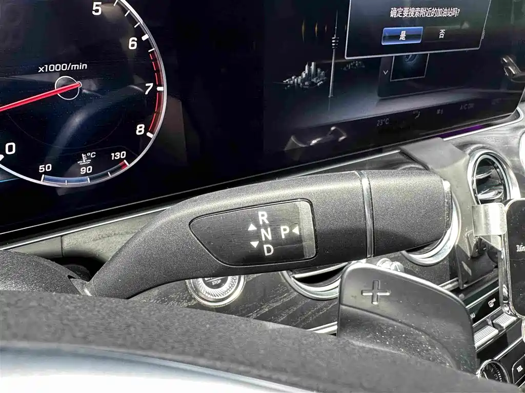 Mercedes-Benz E-Class — миниатюра 14