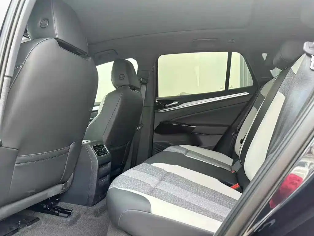 VOLKSWAGEN ID.4 CROZZ