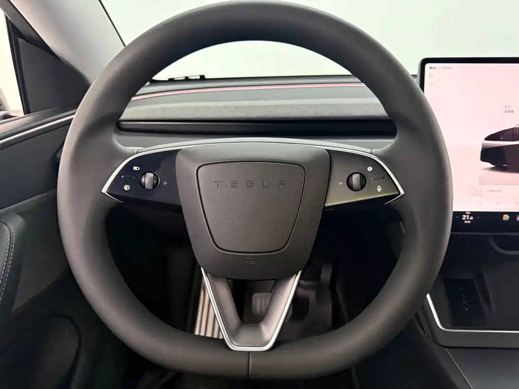 Tesla Model Y — фотографии объявления, Фото 14