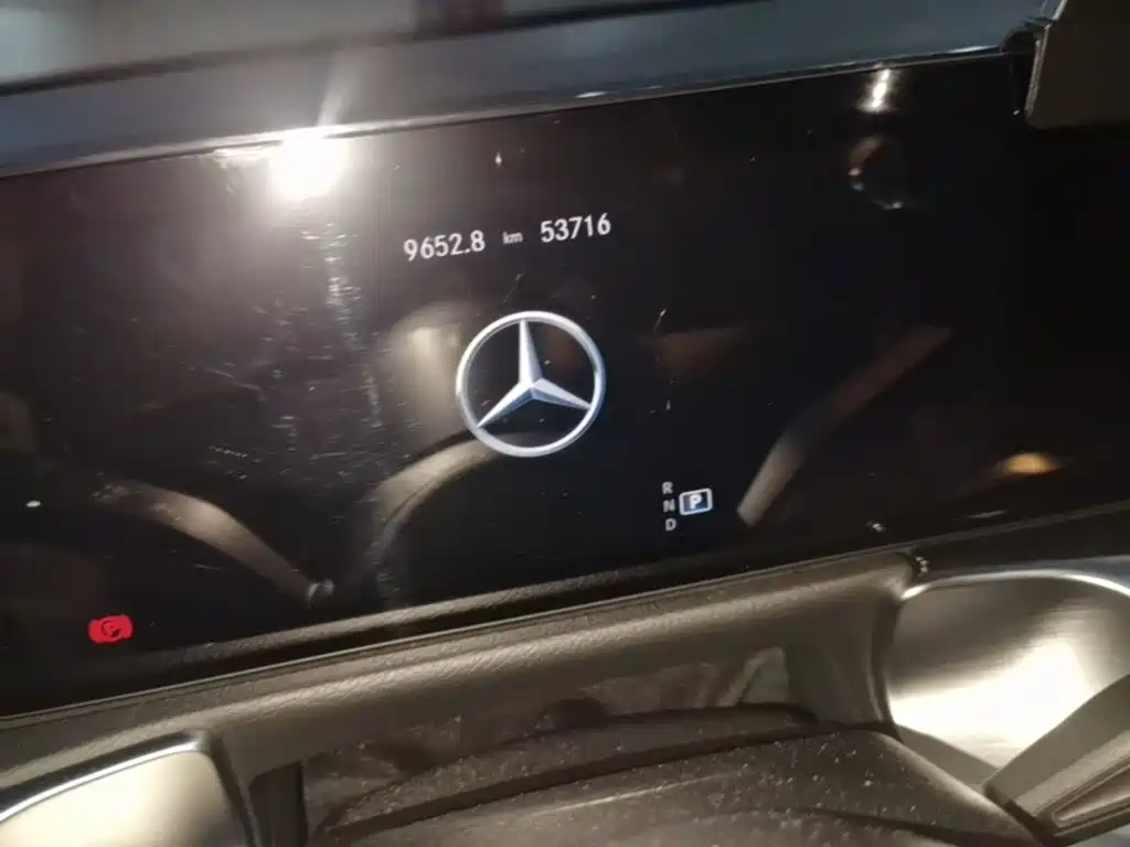 Mercedes-Benz GLB — миниатюра 12
