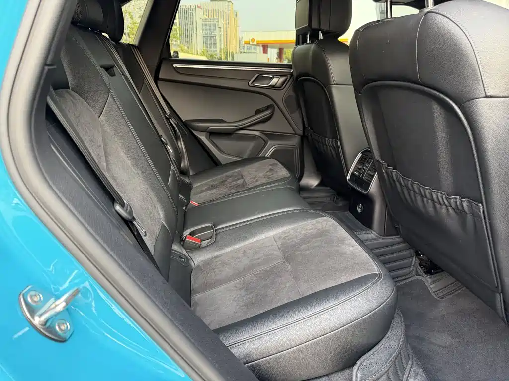 Porsche Macan — миниатюра 15