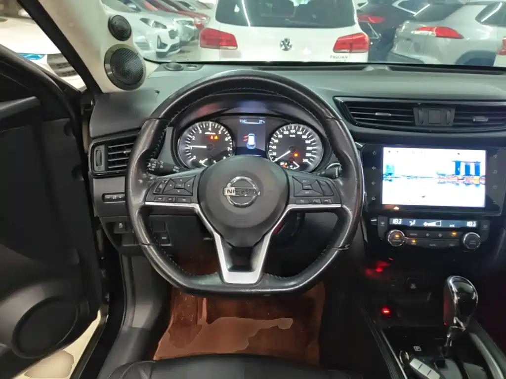 Nissan X-Trail — миниатюра 11