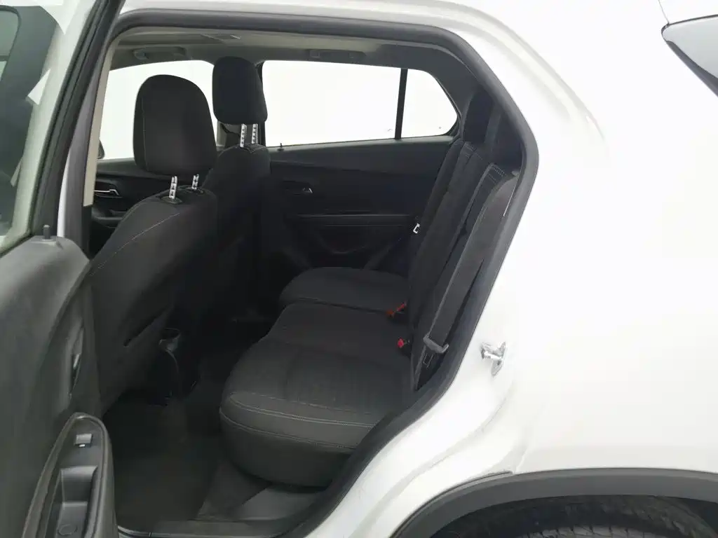Chevrolet Trax — миниатюра 15