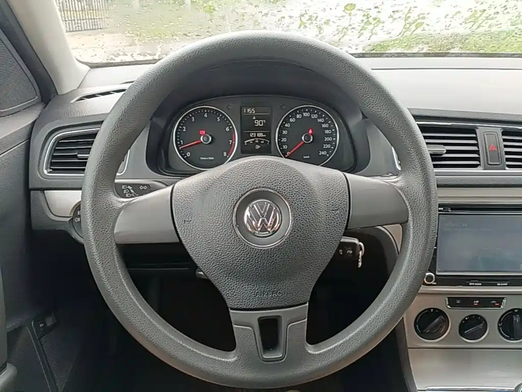 Volkswagen Lavida — миниатюра 11