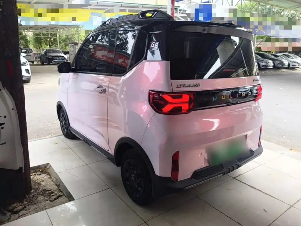 Wuling MINIEV — миниатюра 5