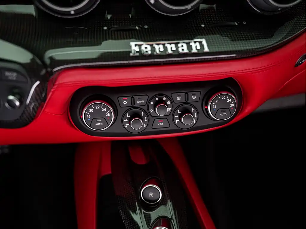 Ferrari F12berlinetta — миниатюра 19