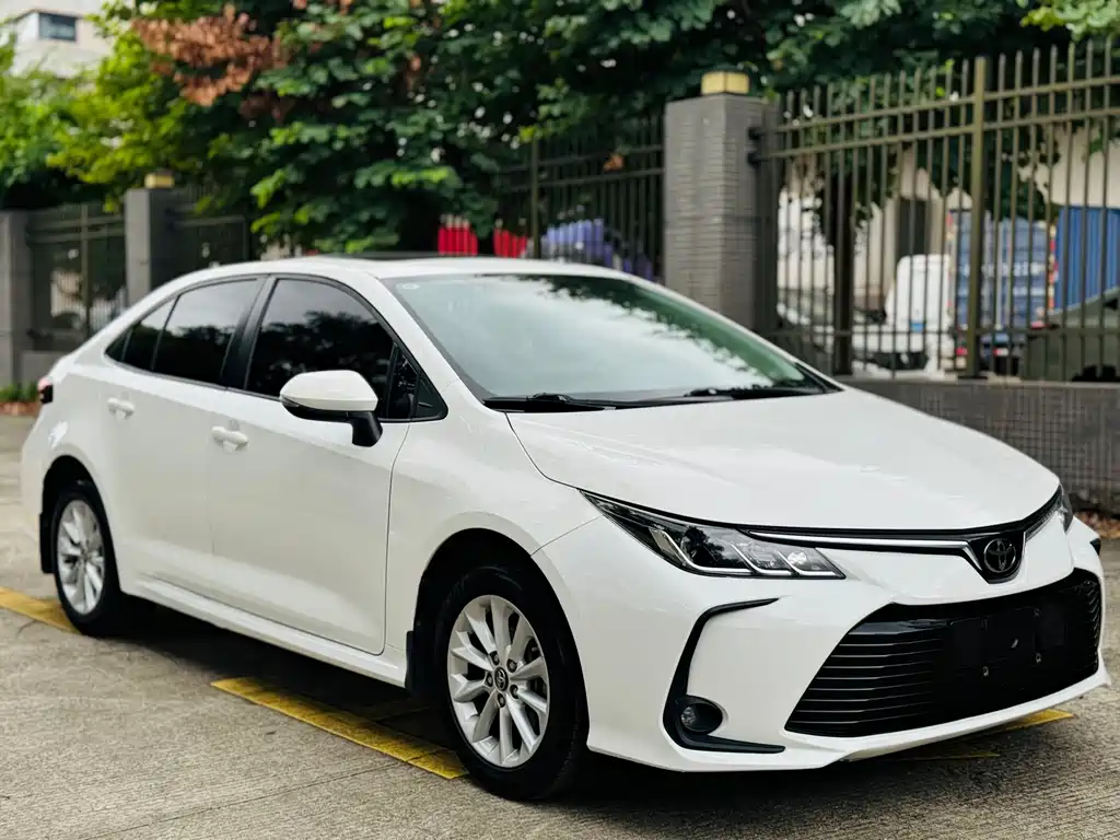 TOYOTA COROLLA