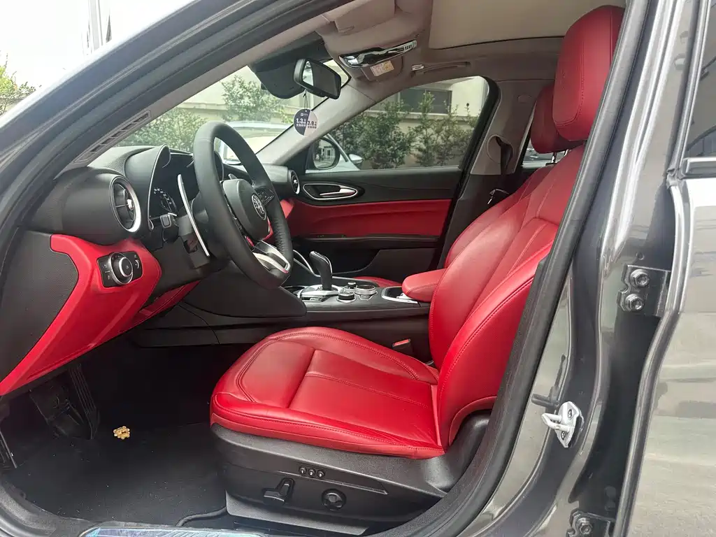 Alfa Romeo Giulia — миниатюра 3