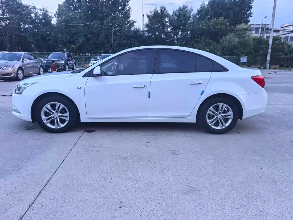 Chevrolet Cruze — миниатюра 4