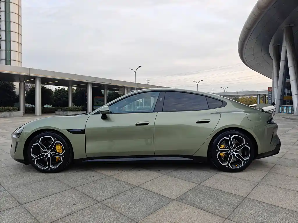 XIAOMI CAR XIAOMI SU7